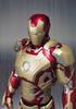 TAMASHII NATIONS SHFiguarts Iron Man Mark 42 (s poprvé omezeným bonusem „Prezidentská pohovka“)