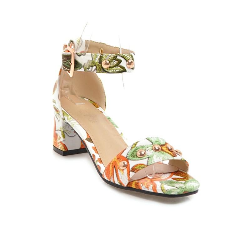 Women s high-heeled sandals spring and summer classic thick-heeled large-size simple open-toed sandals 36 жёлтый 4580₽