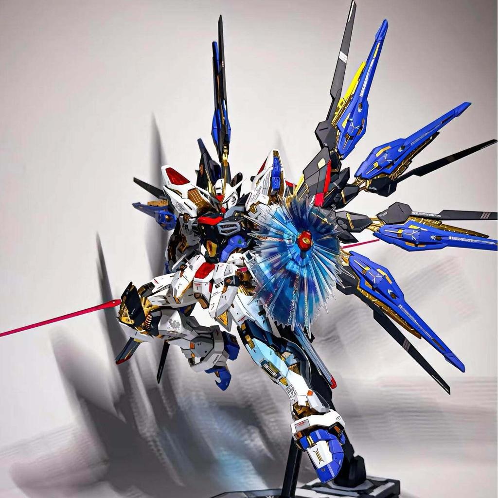 1/100 MGEX Scale Strike Freedom Assembly Mecha Model Kit with Wings of Light Action Figure Collectible Toy for Fans Adult Gift
