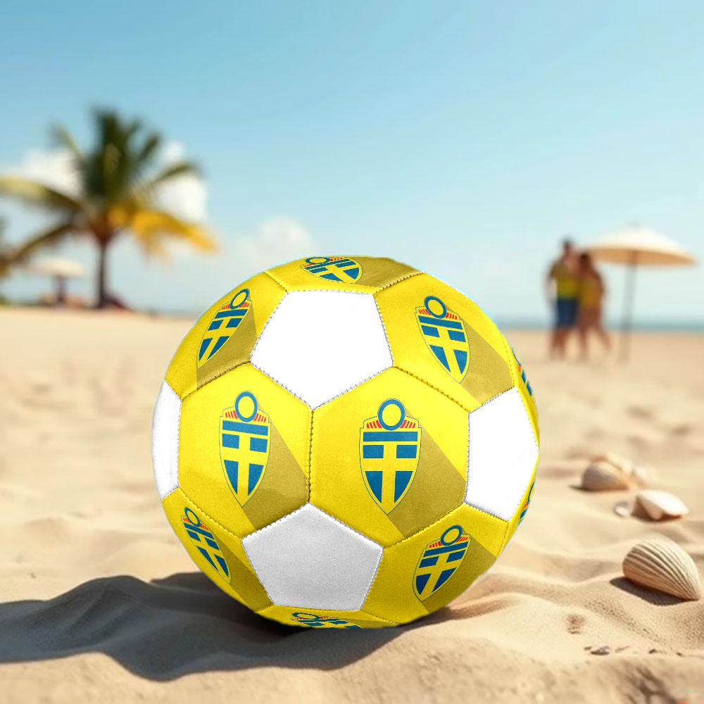 Pallone da calcio taglia 5 con logo della nazionale svedese, Cucito a macchina in PVC, Resistente e ad alto rimbalzo, Adatto a tutte le età, merchandising per tifosi, partite e uso all'aperto.