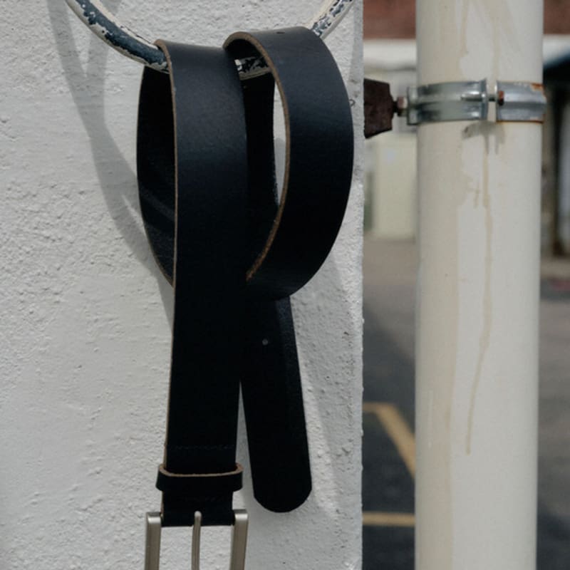 

SOFLER NOA РЕМЕНЬ ИЗ КОВЬЕЙ КОЖИ_ЧЕРНЫЙ Free