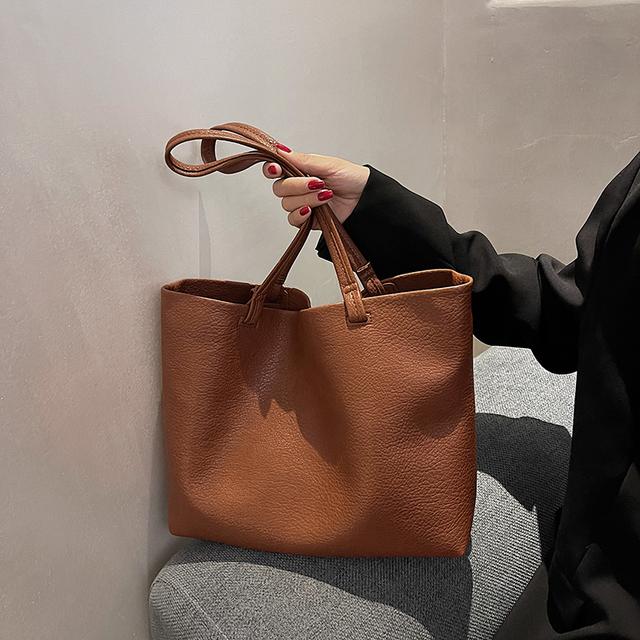 

2PCS Жіноча розкішна сумка Casual Tote Жіноча модна жіноча сумочка Популярна м яка PU шкіра на одне плече Сумки для покупок великої місткості коричневий