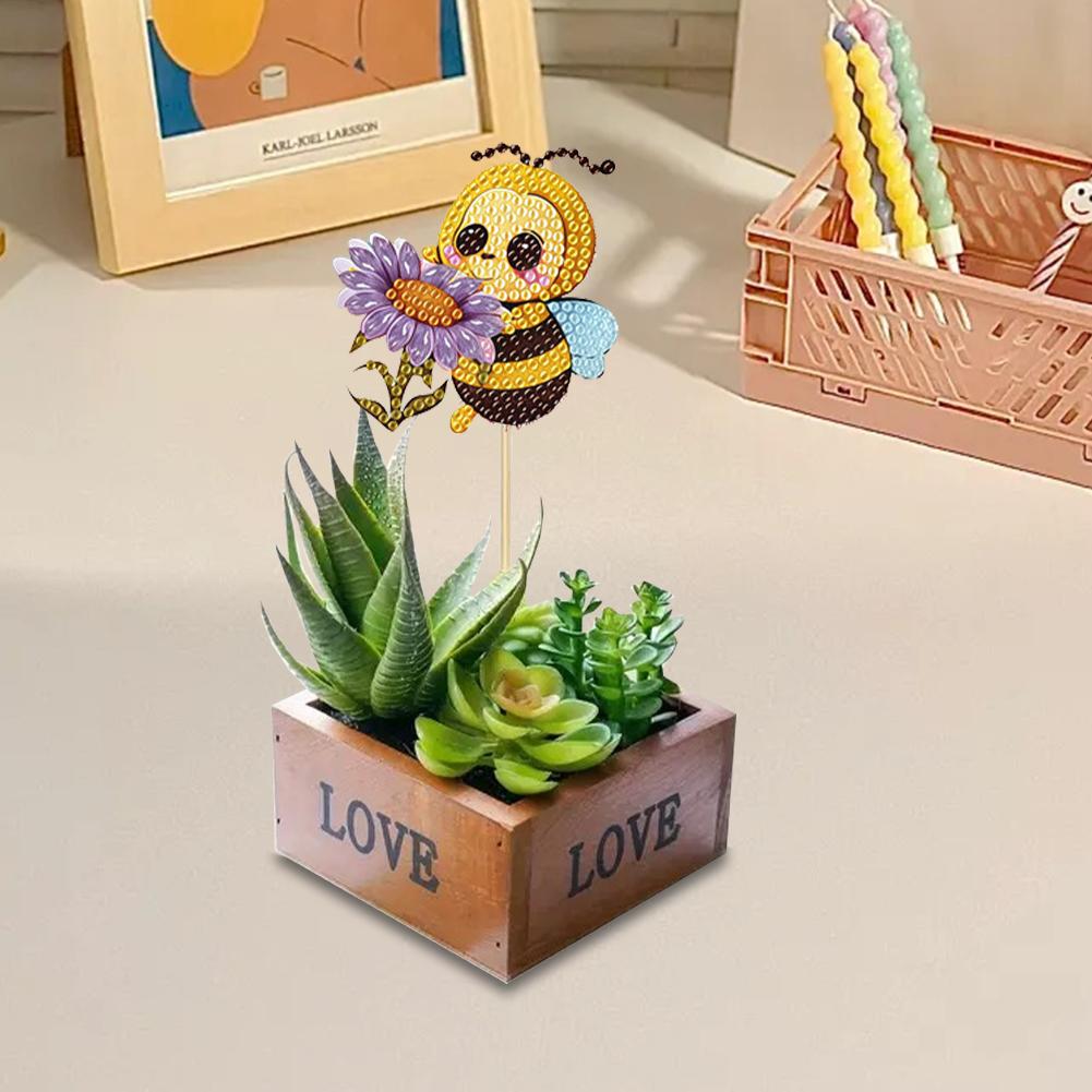 6Pcs Bee Stakes Diamond Painting Kits Animal Diamond Art Garden Decor Kits DIY Crafts Diamond Art Craft Kits for Adults