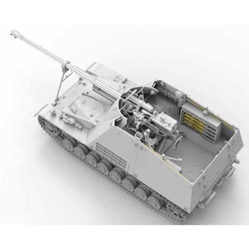 Border Model 1/35 German Sd.Kfz.164 Nashorn Plastic Model BT024