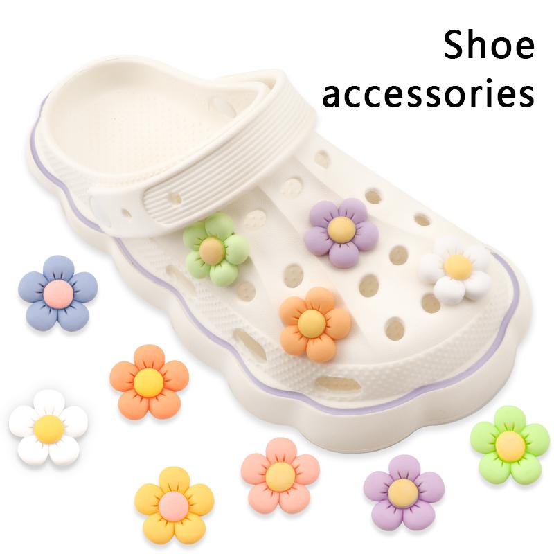 New 1PCS Flower Shoe Charms for Girls Cute Shoes Charm for Adults Teens Kids Kawaii Shoe Decoration with Buttons Clog Sandals