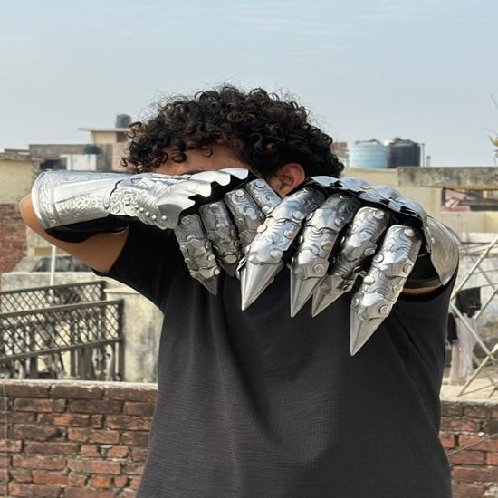 Etched Steel Gauntlet Gloves Gothic Knight Costume, 40.64 Cm Gloves Pair Perfect Halloween Gift