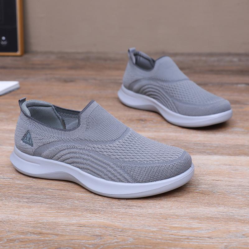 Womens Shoes Spring and Autumn New Men Style Casual Walking Shoes Slip on Soft Sole Mom Shoes Fashionable Sports Shoes