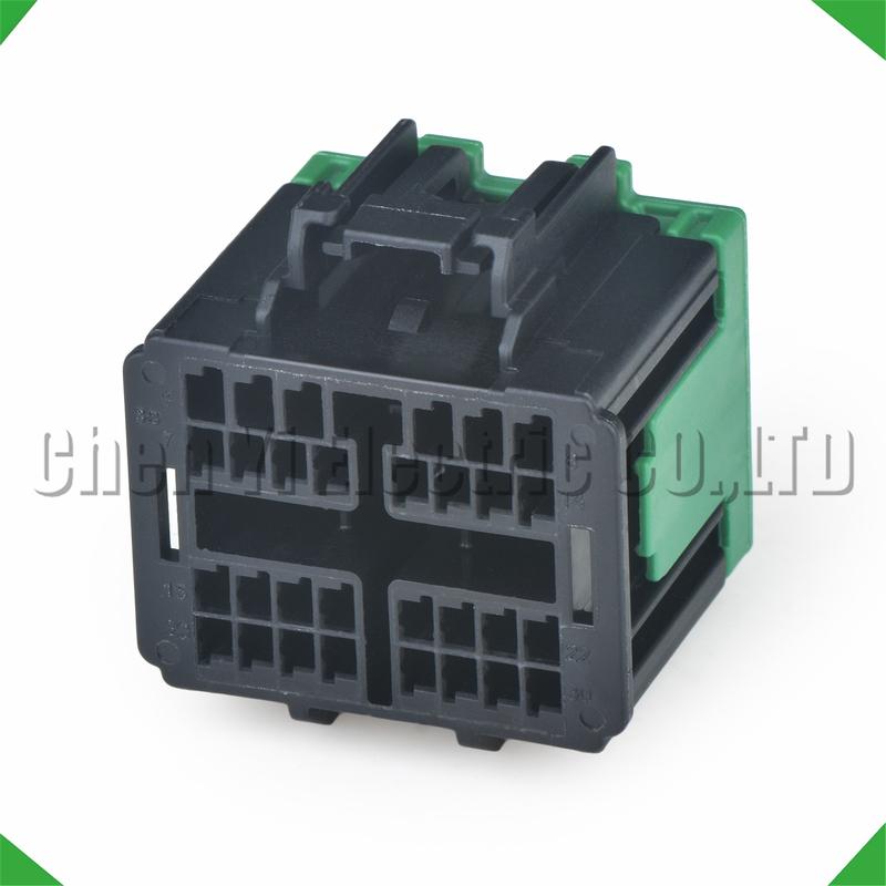 30 Pin Automotive Connectors central control Wire harness Plug 33268470