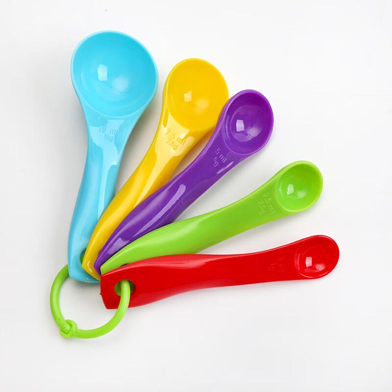 Colorful Plastic Baking Measuring Set