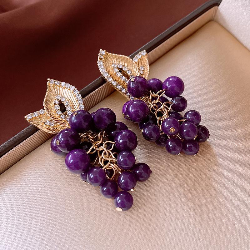 

Винтажные серьги-пусеты с бриллиантами «Серебряная игла» - Ретро и роскошный дизайн для женщин