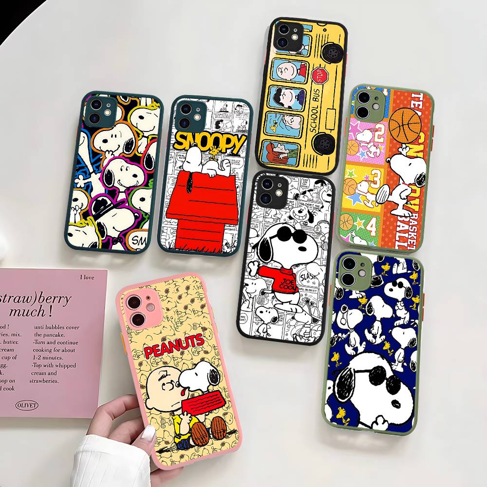 Cute Cartoon S-Snoopys For IPhone 16 15 14 13 12 11 Pro Max X XS MAX Plus Translucent Black Phone Cover