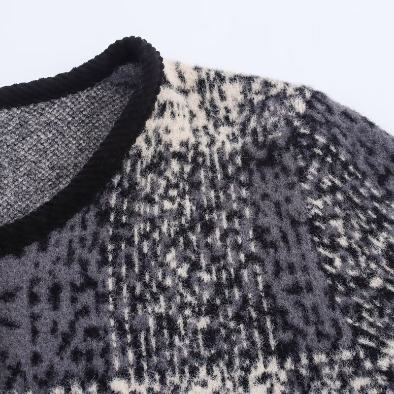 Kaslead New Women clothes Western Style Graceful round Neck Double Buckle Plaid Contrast Color Knitted Long sleeve Outerwear