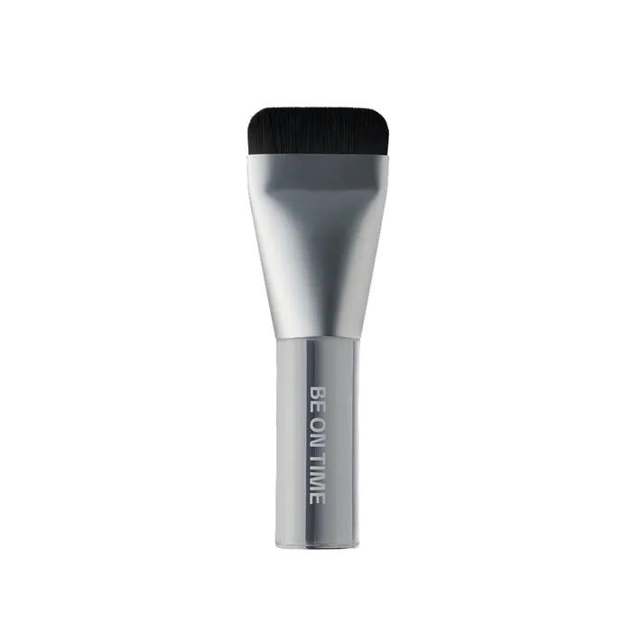 Glow Fit Foundation (Shade 110/115) + Brush Set 30ml