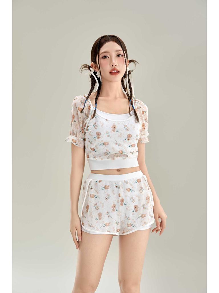 Floral Two-Piece Swimsuit for Women: Fresh INS Style with Flat-Leg Pants for Beach