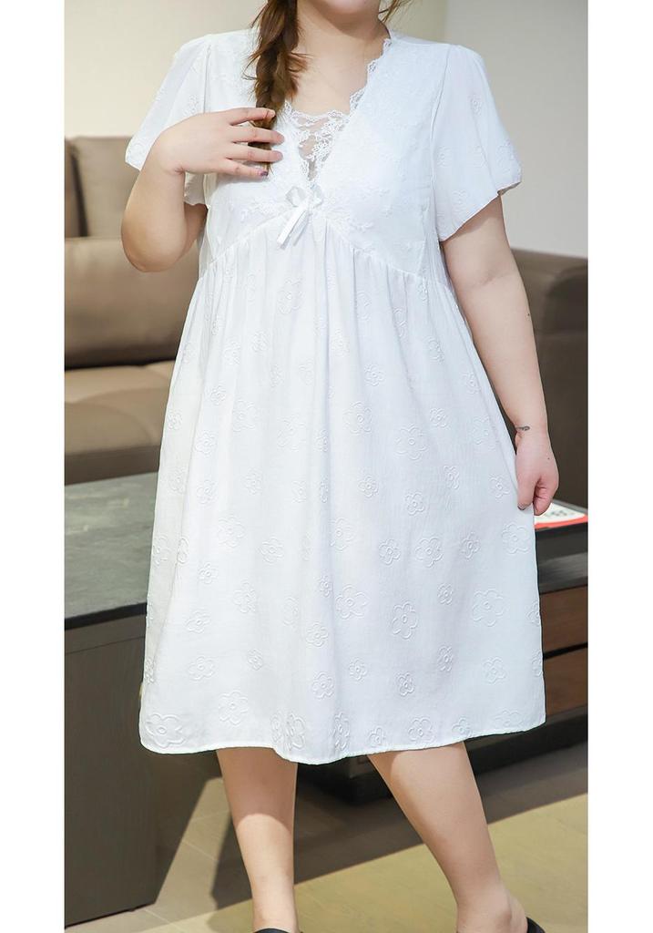 Summer 2026 Plus Size Women's French Home Wear Nightgown with Cool Touch and Chest Pads