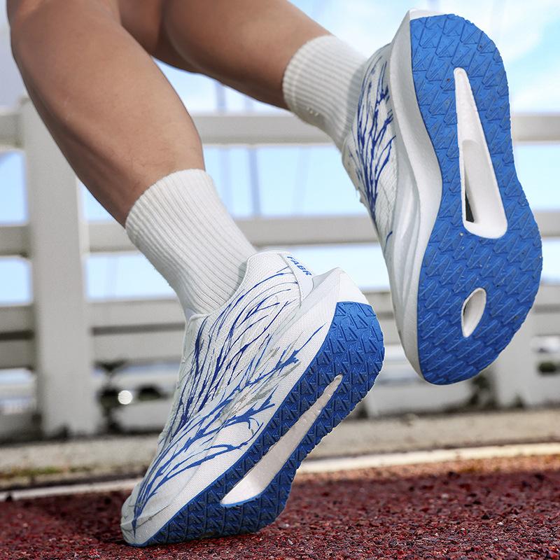 Heartbeat Real Explosion Carbon Board Outdoor Racing Running Shoes Low Top Soft Sole Light Shock Rebound Running Shoes