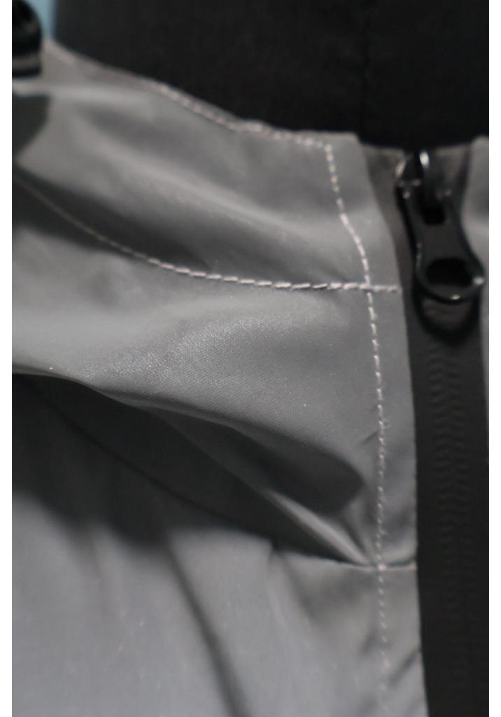 Herbst 2026 schillernde Patchwork-Jacke mit Farbverlauf - Reflektierende Kleidung für Radfahren und Nachtsicherheit.