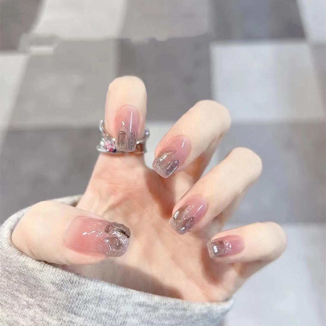 

Gray Diamond Handmade Gel Nail Art Stickers - Wearable False Nail Tips