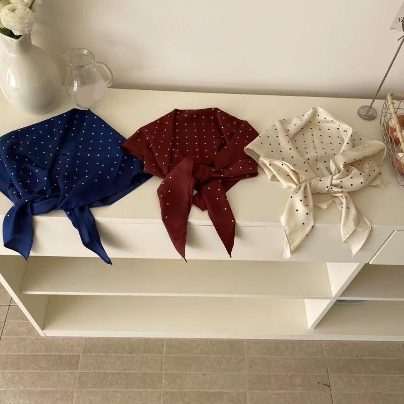 Women Dotted Scarf Casual Wear Party Neckwear French Styles Bandana Scarf Fashion Hairwrap for Dinner Party and Travel