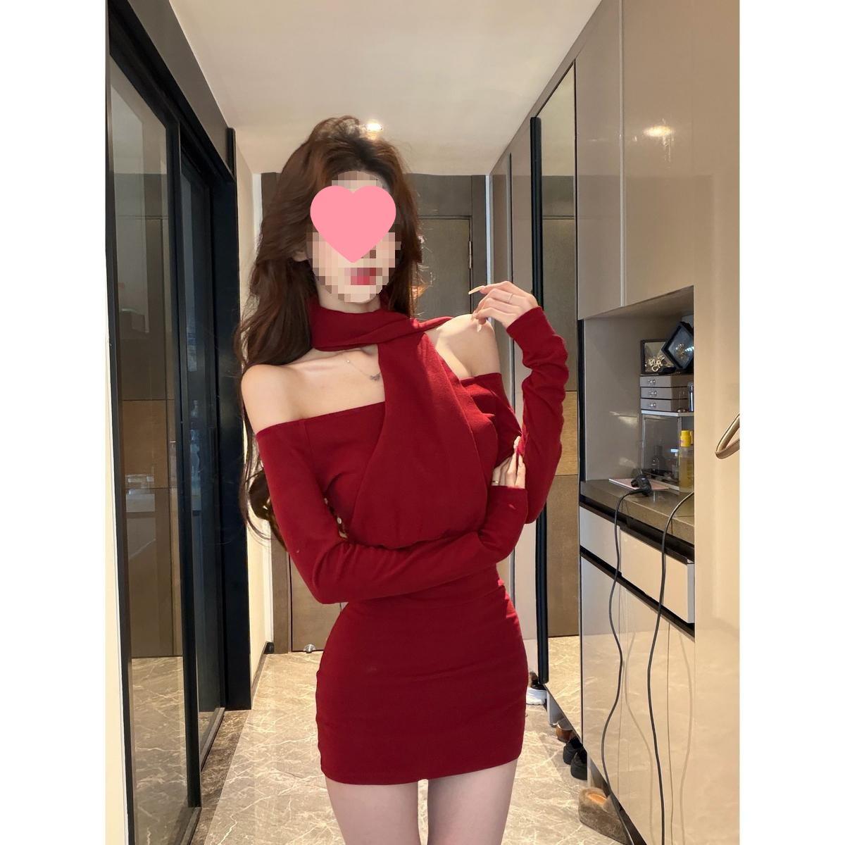 

Gentle Autumn/Winter One-Shoulder Korean Scarf Neck Slimming Design S вино красного
