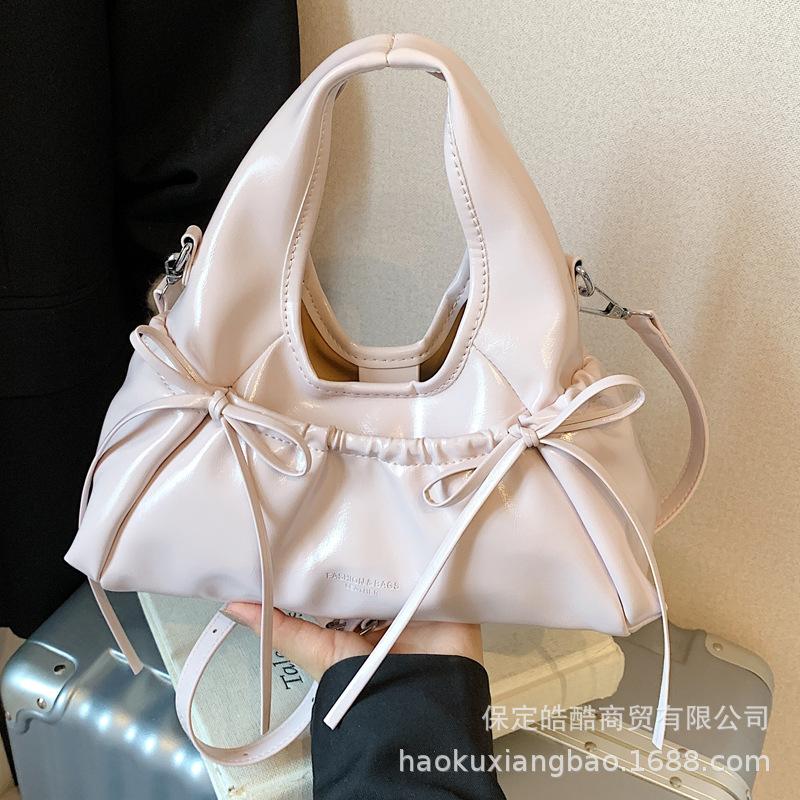 Premium Texture Bag Women's Summer 2025 New Fashion Niche Design Shoulder Messenger Bag Portable Dumpling Bag