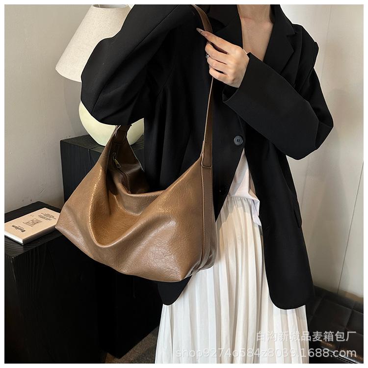 

Tote bag 2025 new women s bag summer messenger bag one shoulder diagonal span bag lazy commuter armpit bag