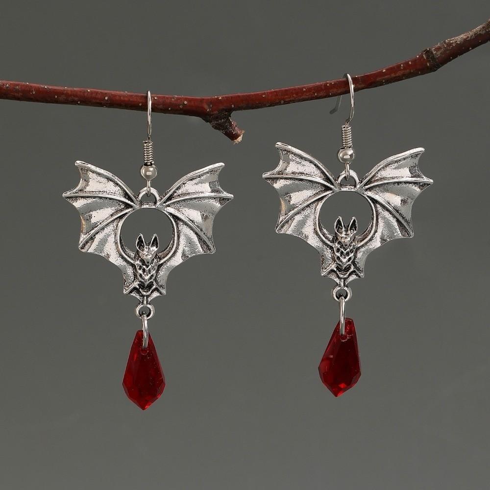 Gothic Style Halloween Pendant Earrings Vintage Bat Earrings Unique Spider Drop Earrings Gift