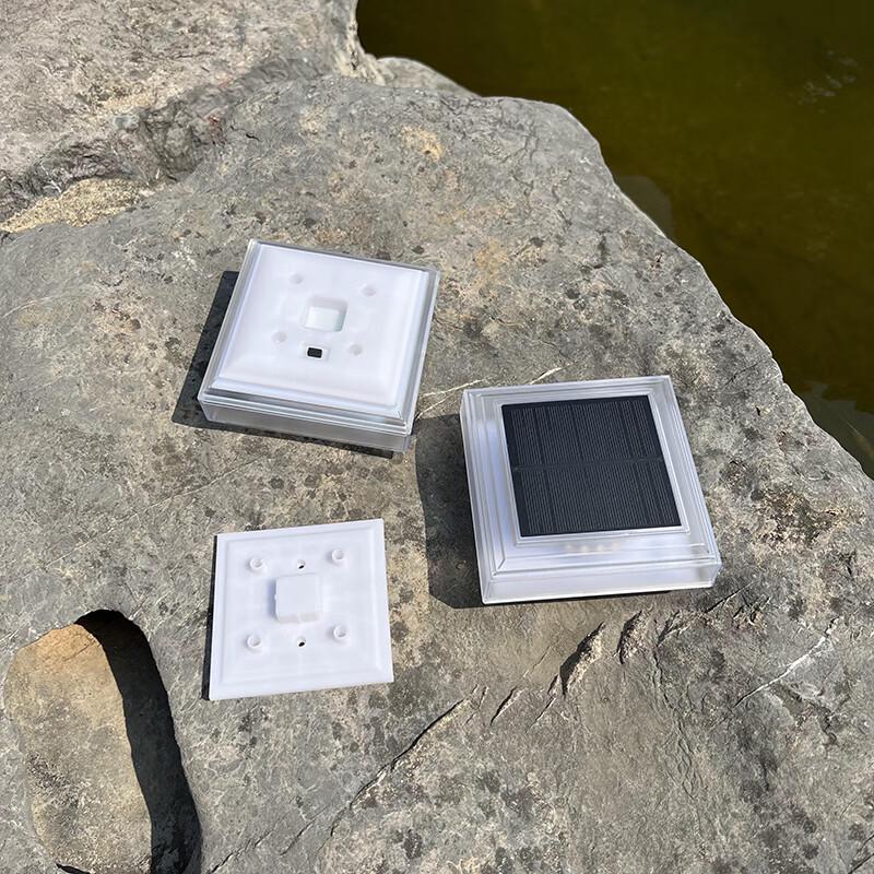 Solar Powered 30 LED Square Pillar Light