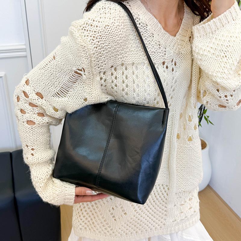 Retro Trendy Pu Simple Solid Color Shoulder Bag Women Fashion Versatile Portable Bag Handbag High Quality Tote Commuter Bag Gift