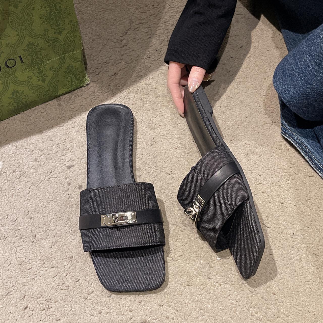 

Fashion casual buckle one-word slippers summer and spring new French versatile denim square head flat bottom wear beach shoes 36 чёрный