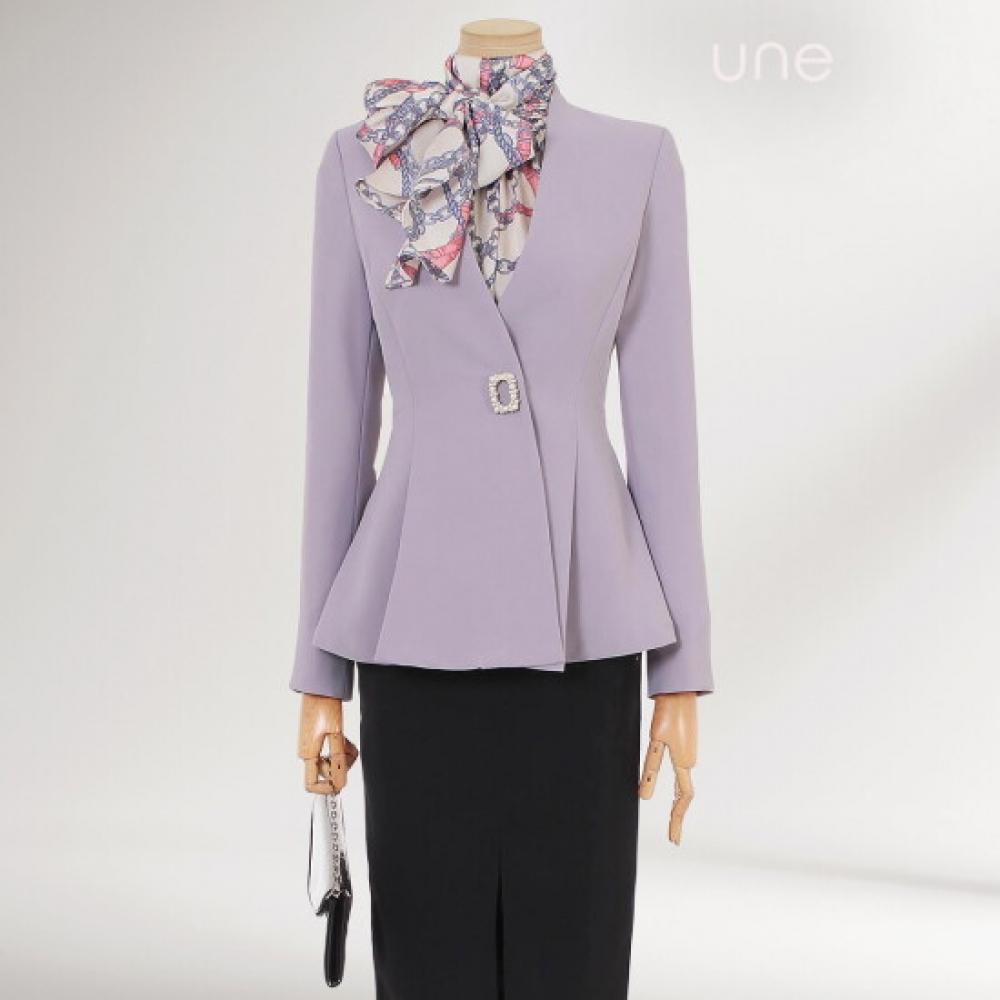 Win Classic Jacket With Brooch Set
