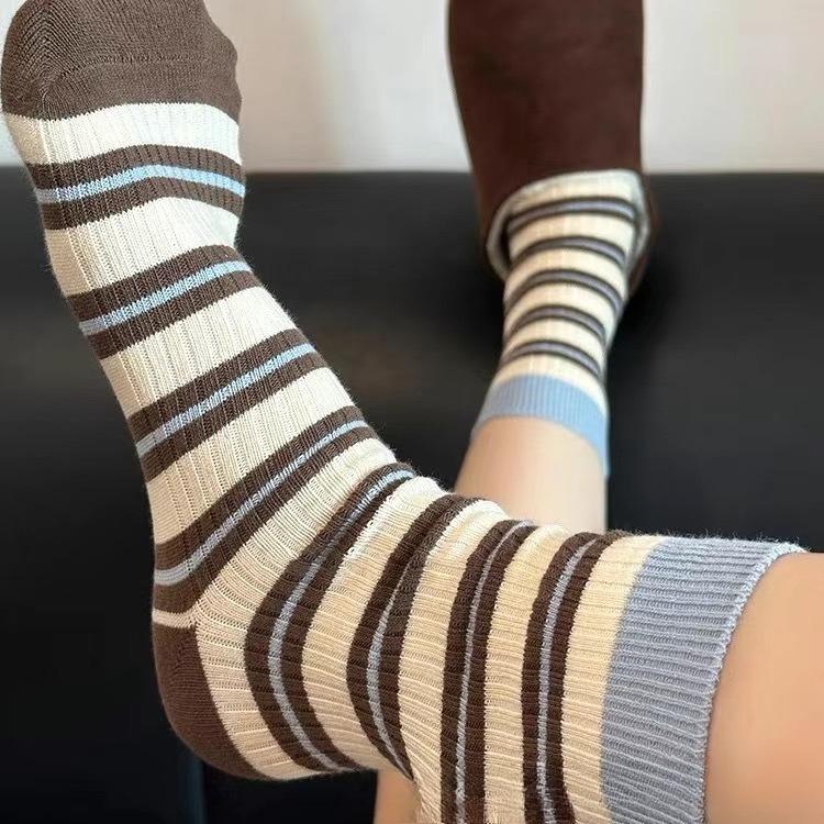 5 Pairs of Autumn and Winter Socks Women's Solid Color Strips Korean Cold Atmosphere Full of Socks Women's Thick Stacking Socks