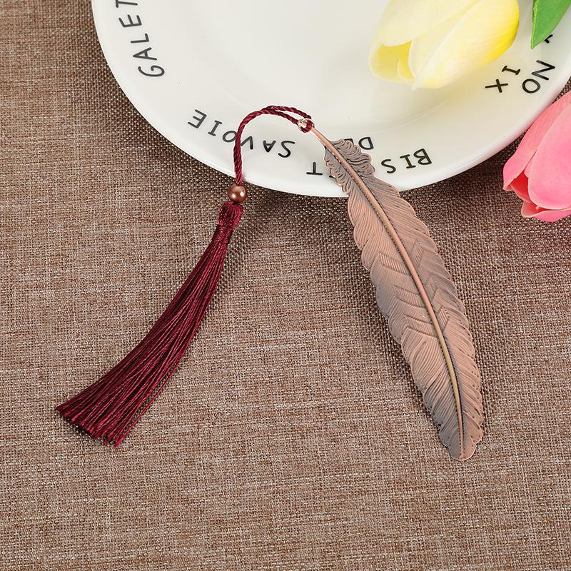 Chinese Metal Feather Bookmark: Cultural Gift for Students, Suzhou Ancient Style