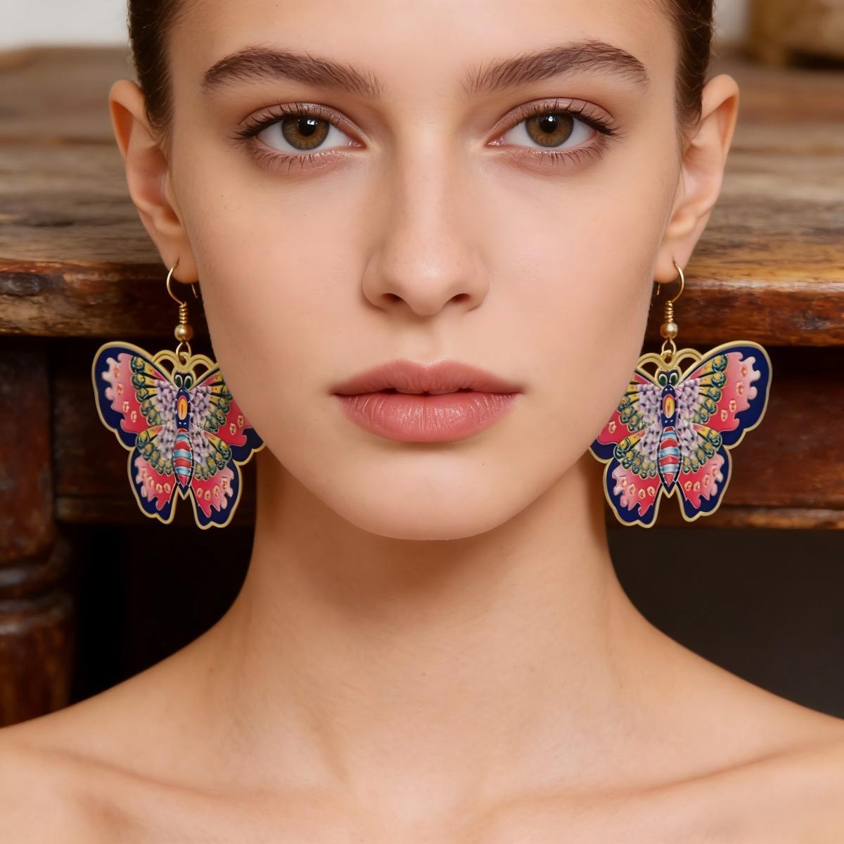 European Retro Slimming Butterfly Enamel Earrings - Fashionable and Creative Hand-painted Design