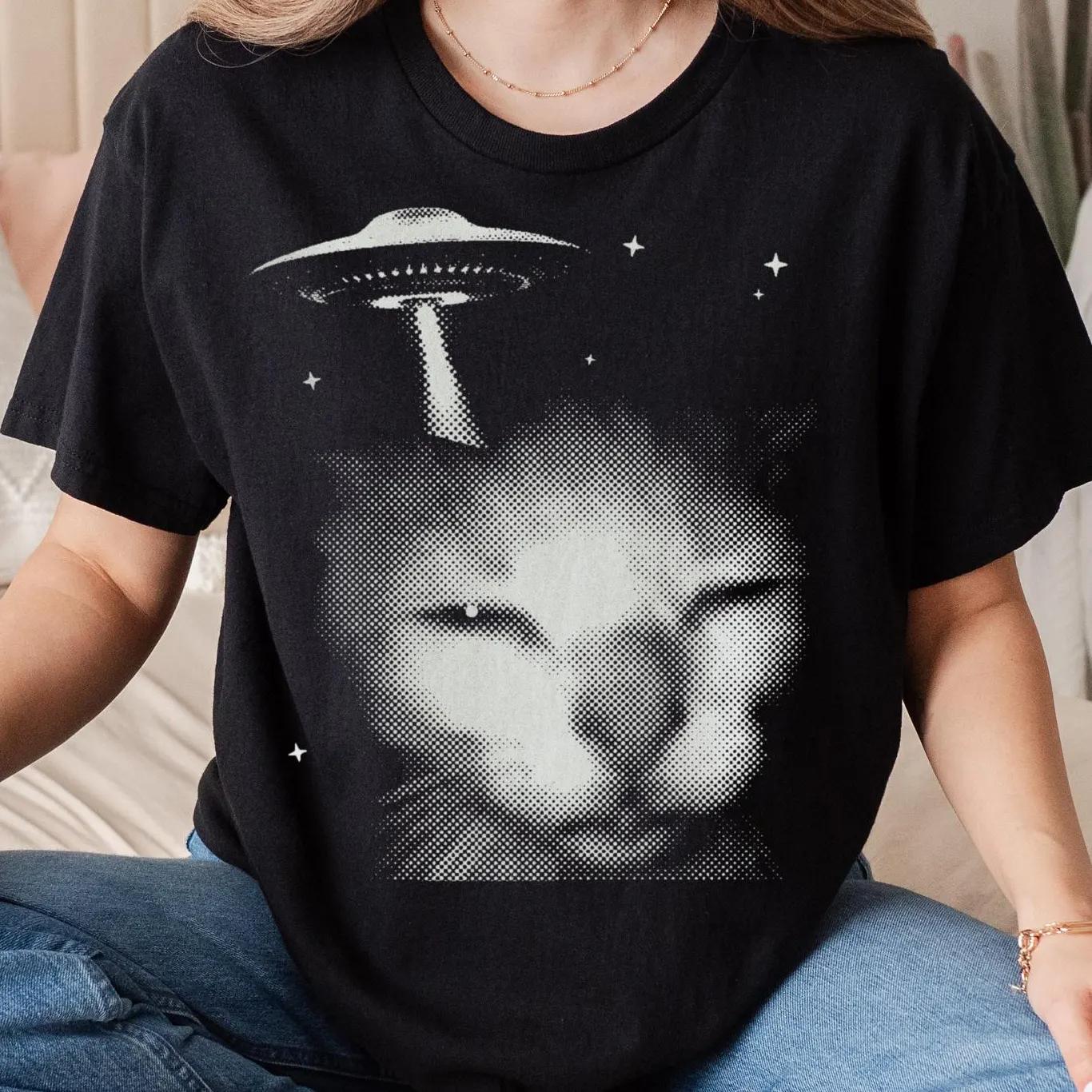Y2k Alien Cat Tshirt 2000s Retro Pattern Tshirt 90s Retro Shirt Silly Cat Tshirt Love Cat Gift Womens Fashion Summer Tshir M