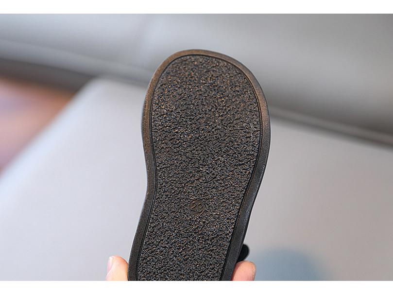 Kinder Sommersandalen mit weicher Sohle: Jungen Strandschuhe & Mädchen Netzsandalen