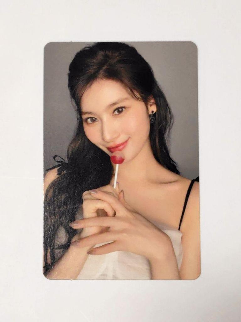 [USED] TWICE MISAMO Sana Trading Card High-five High-five