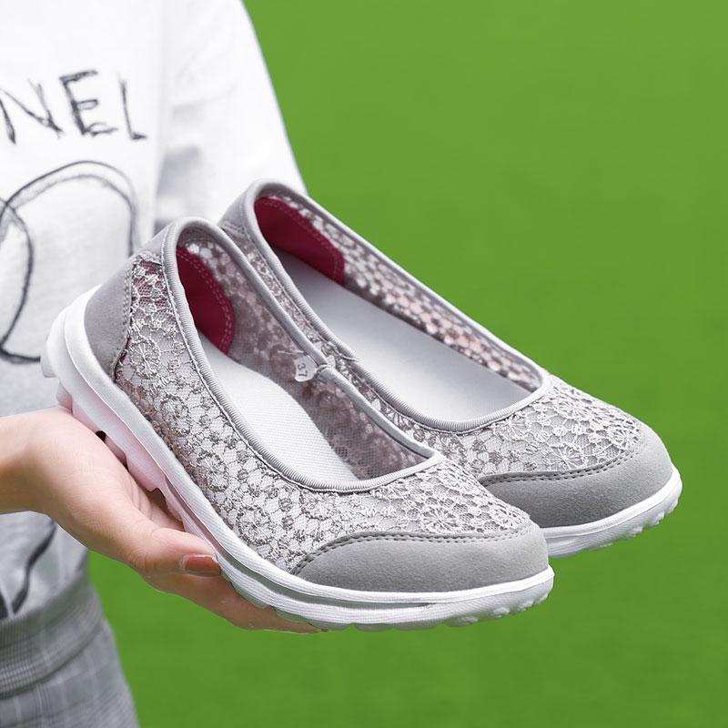 

Summer Hollowed Out Lightweight Women s Shoes with Lace Sleeves One Foot Lazy Shoes Fashionable and Casual Street Walking Shoes 35 сірий колір