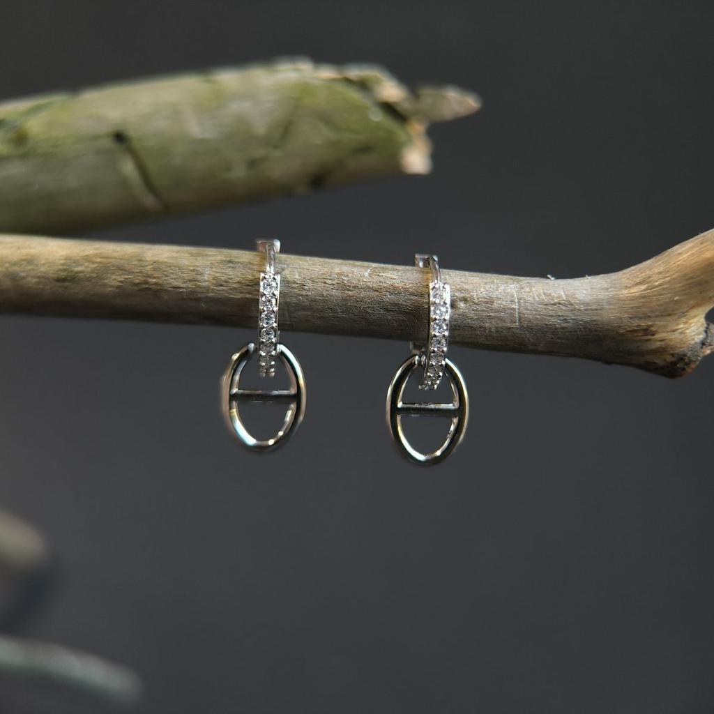 Серебряные серьги с фианитами (2187318)