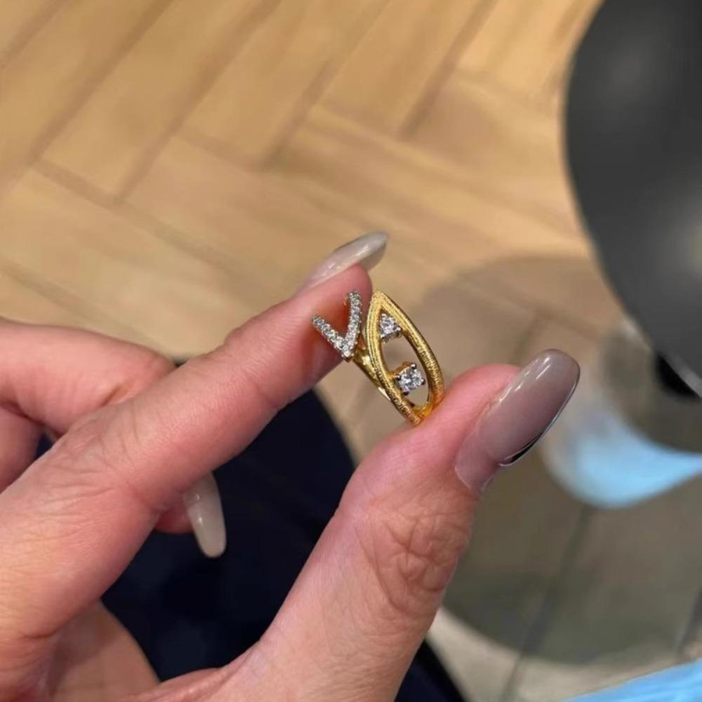 Open Ring Hollow Gold Leaf Vintage Style Luxury Womens Jewelry with Diamond Accents