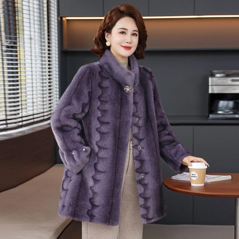 High-end Winter Fur Integrated Jacket with Noble Temperament and New Medium Mink Fur Coat