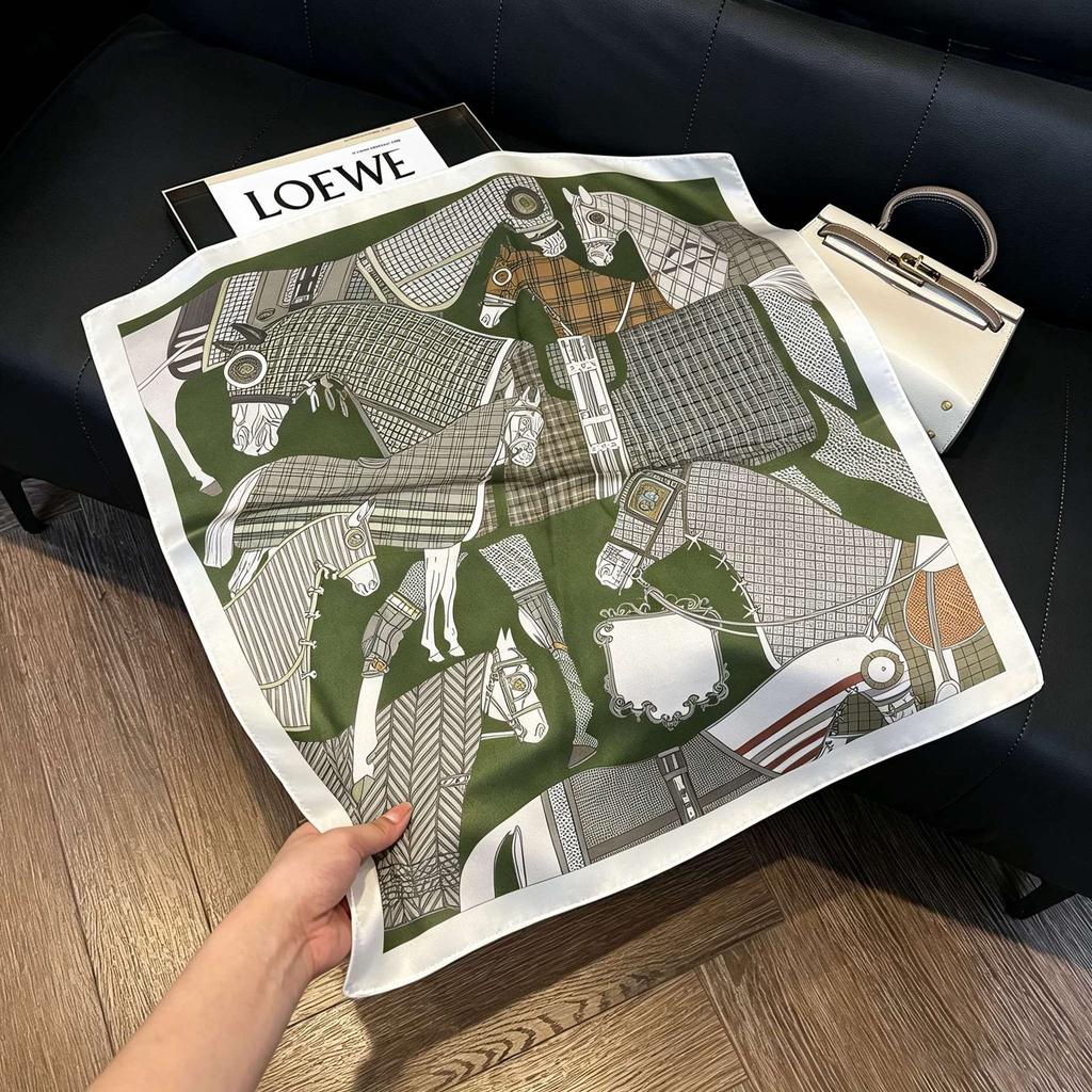 New old money wind chain neck scarf women's commuting versatile soft silk scarf neck protection shawl outer scarf
