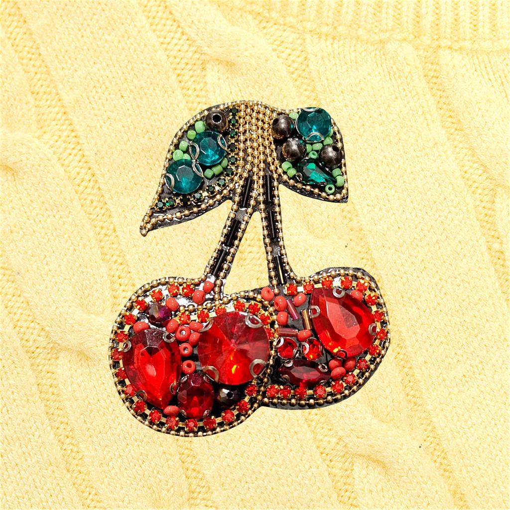 Handcraft Rhinestone Cherry Applique for Clothing Decoration Add Unique Charm and Personality To Bag Jeans Craft Supply