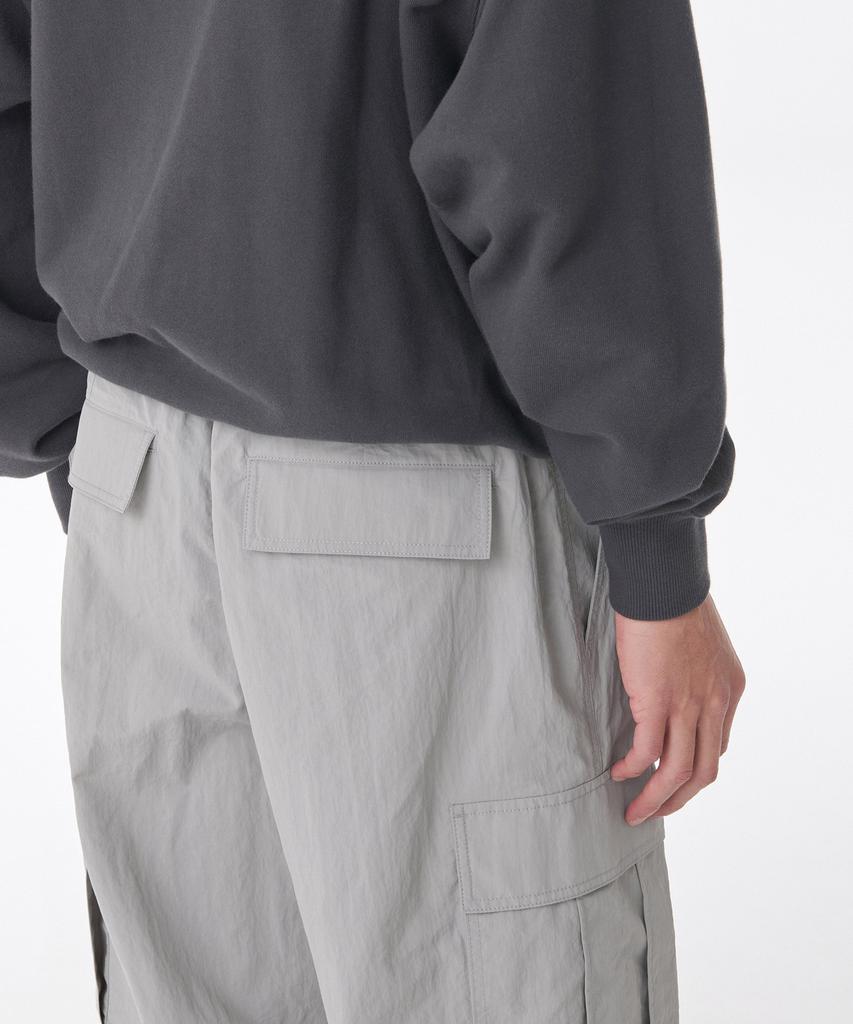 MUSINSA STANDARD Nylon One-Tuck Parachute Cargo Pants [Light Grey]