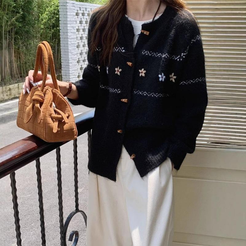 

Винтажный вязаный кардиган с вышивкой цветов, женский, осенне-зимний, новый, в стиле ленивого ветра, свободный, мягкий, ворсистый, жаккардовый свитер-куртка one size fits all