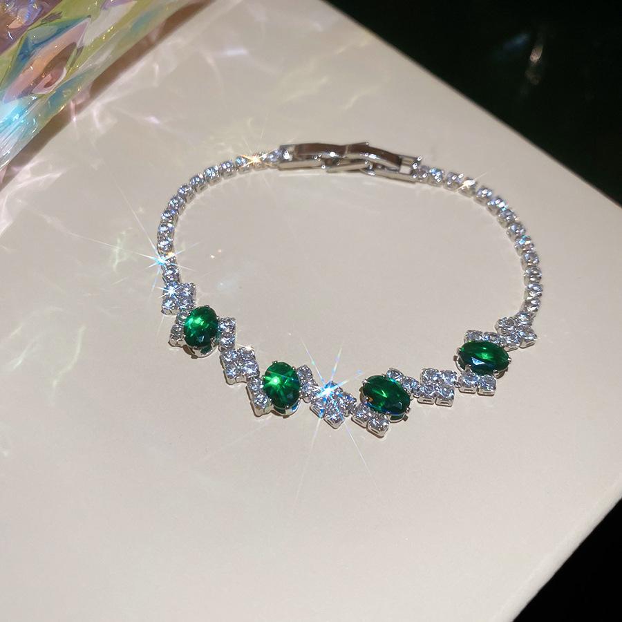 Europe and the United States Hot-selling Color Oval Love Zircon Bracelet Light Luxury Bracelet Personalized Jewelry Women