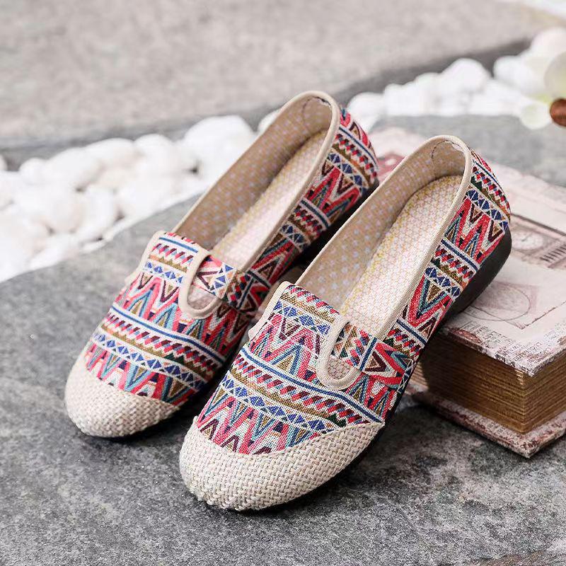 One-Step Beijing Cloth Shoes: Non-Slip, Soft-Soled, Casual Work Shoes