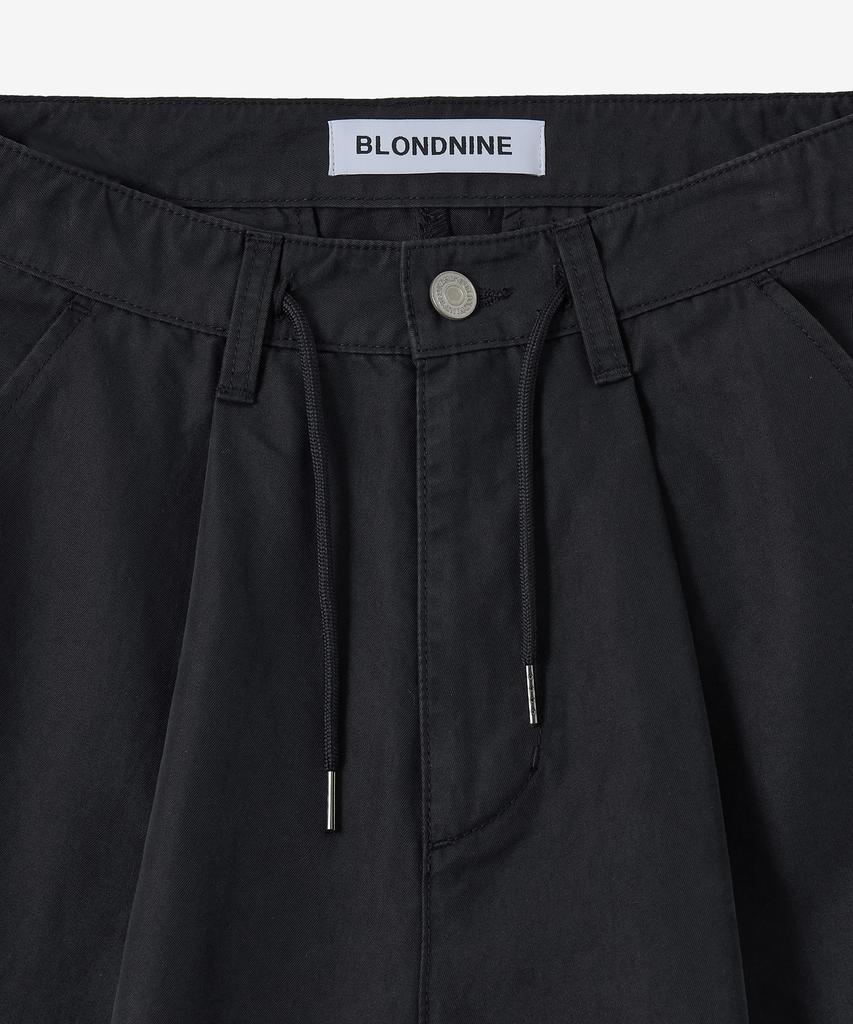 BLOND9 Single-Pleat Cargo Wide Utility Pants [Black]