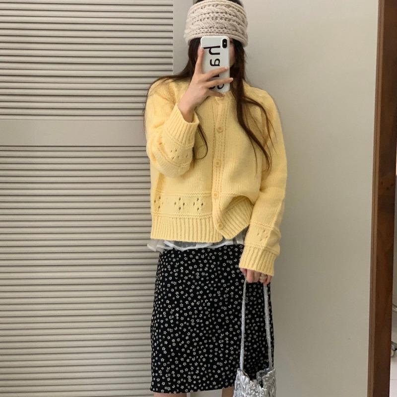 Early Spring New Sweet Hollow Knitted Cardigan Top Women's Versatile Soft Waxy Sweater Jacket Tide