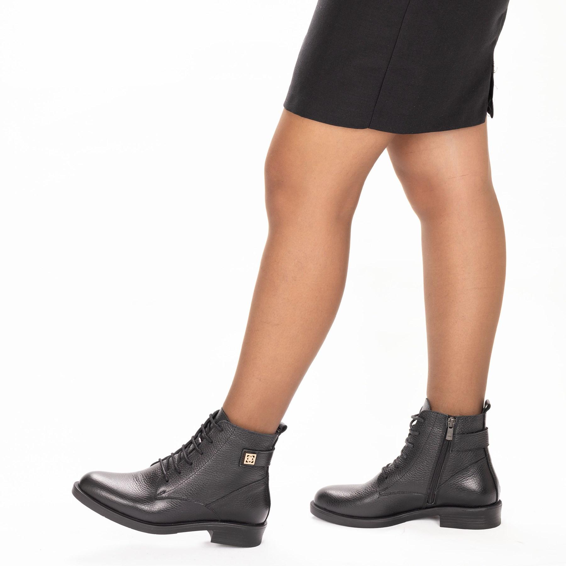 

Женские полусапоги из натуральной кожи на резиновой подошве 36 чёрный